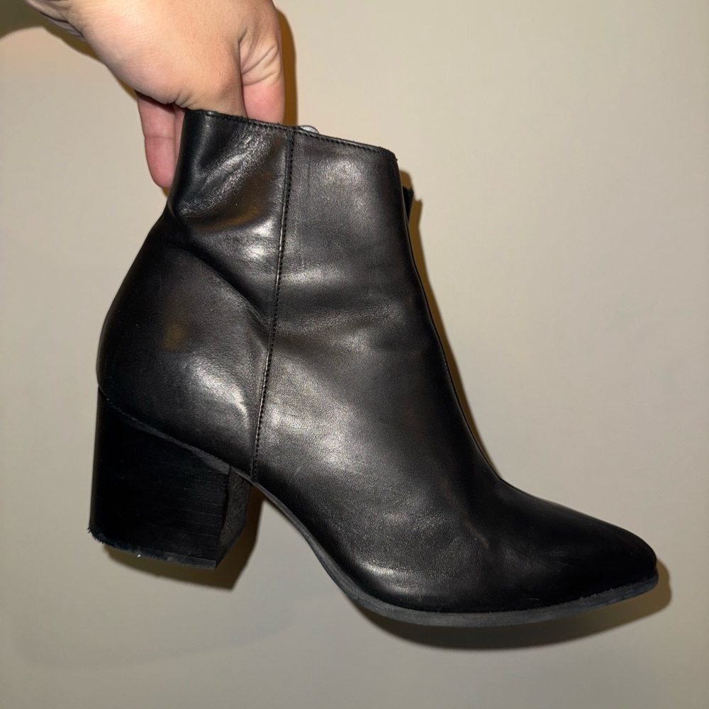 Men’s Chelsea Zip Up Boot with Heel